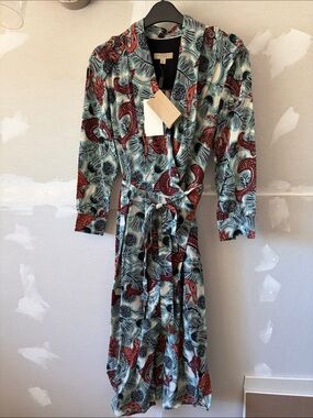 NWT Burberry Layla Beasts Printed Wrap Dress size 4